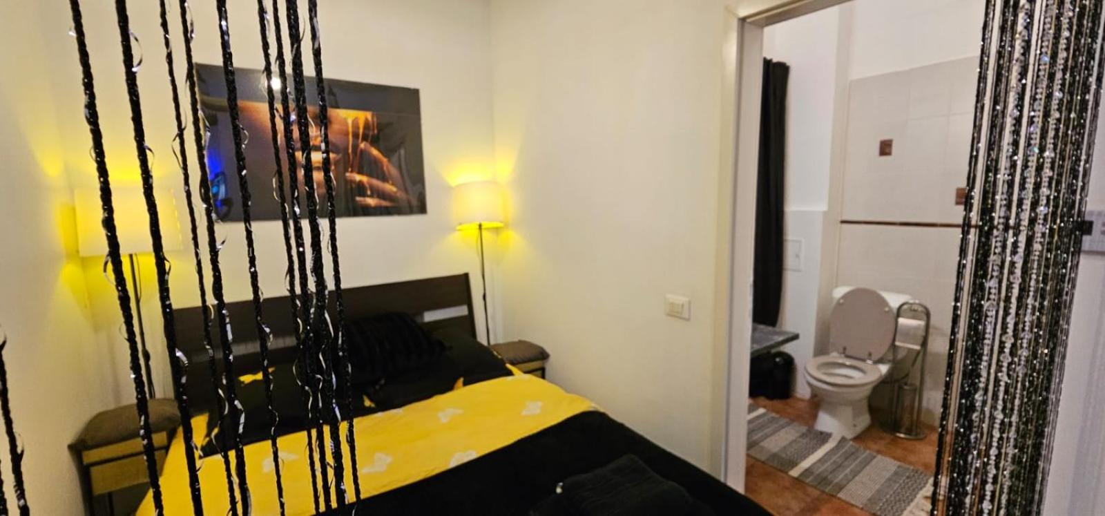 Tantra Studio 1 Conta Universitate Bukarest Exterior foto